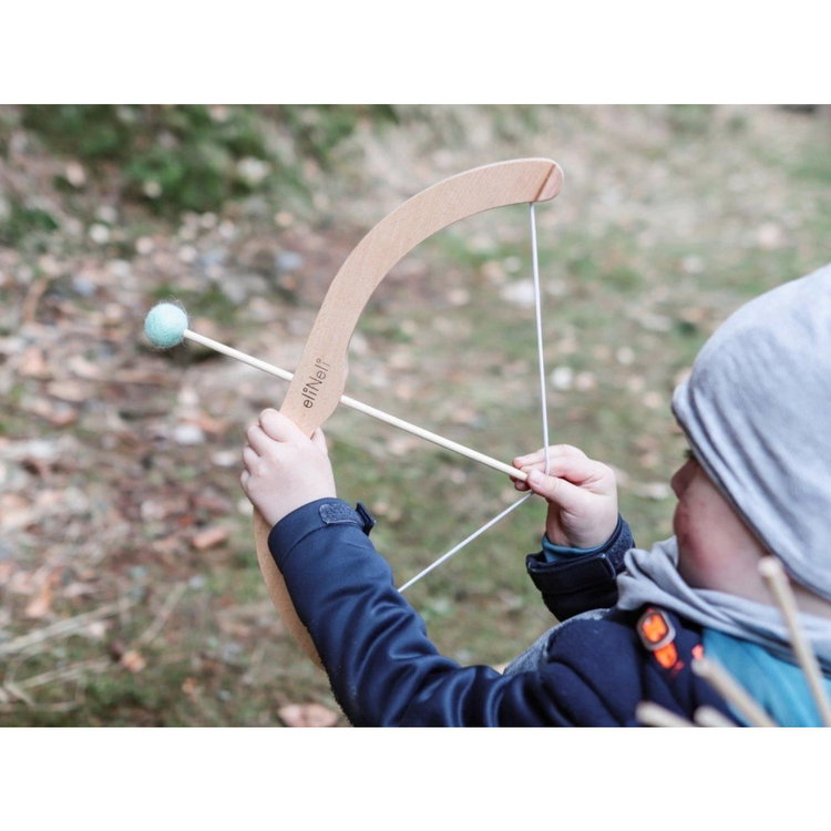 Дървен лък със стрели и мишена