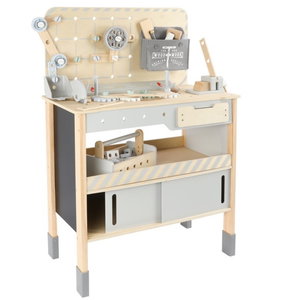 Дървена работилница с инструменти и кран + колан за инструменти