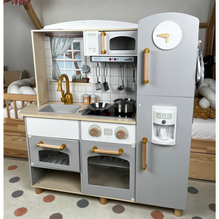 Детска дървена кухня с аксесоари Premium + комплект за готвач