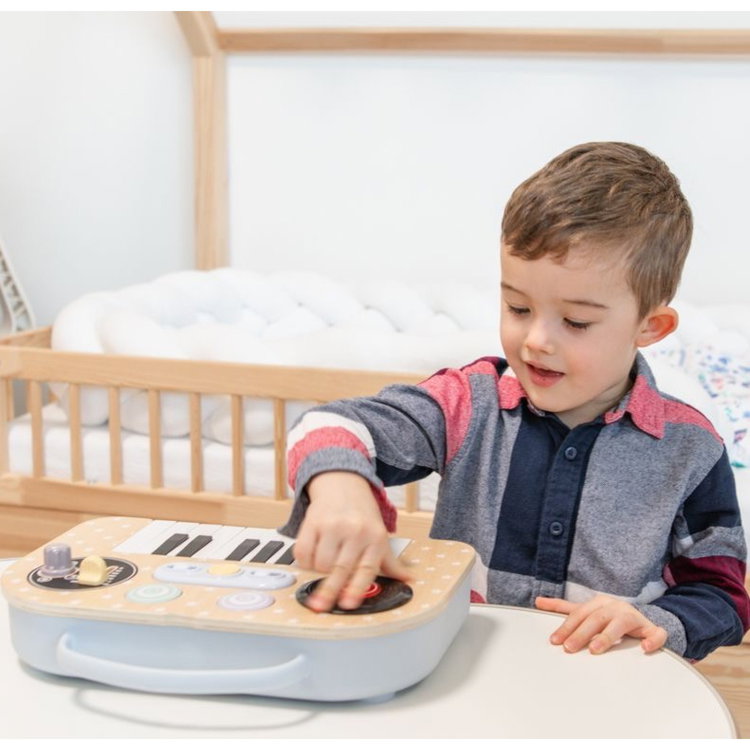 Музикална играчка - електронен DJ комплект