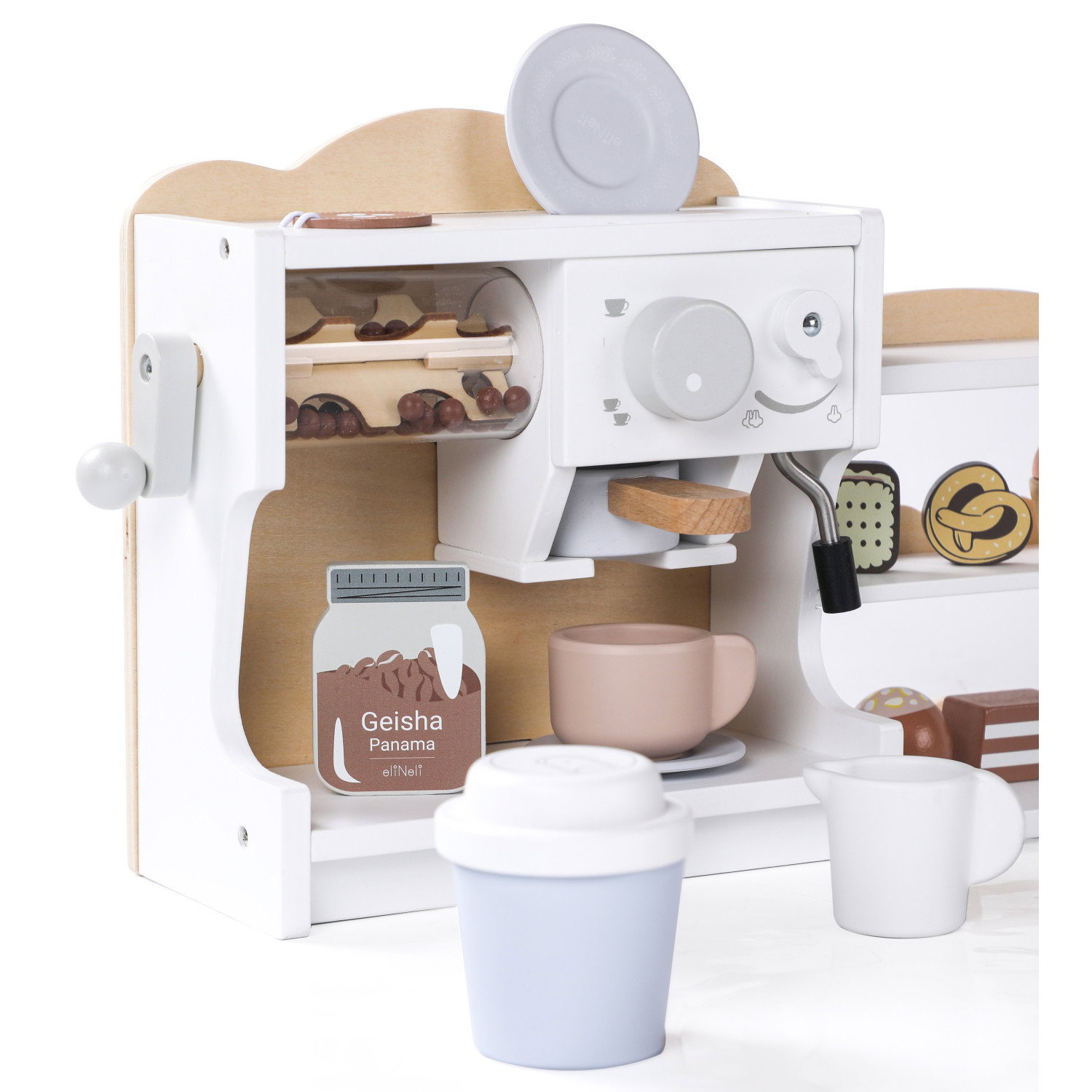 Дървена кафе машина и магазин