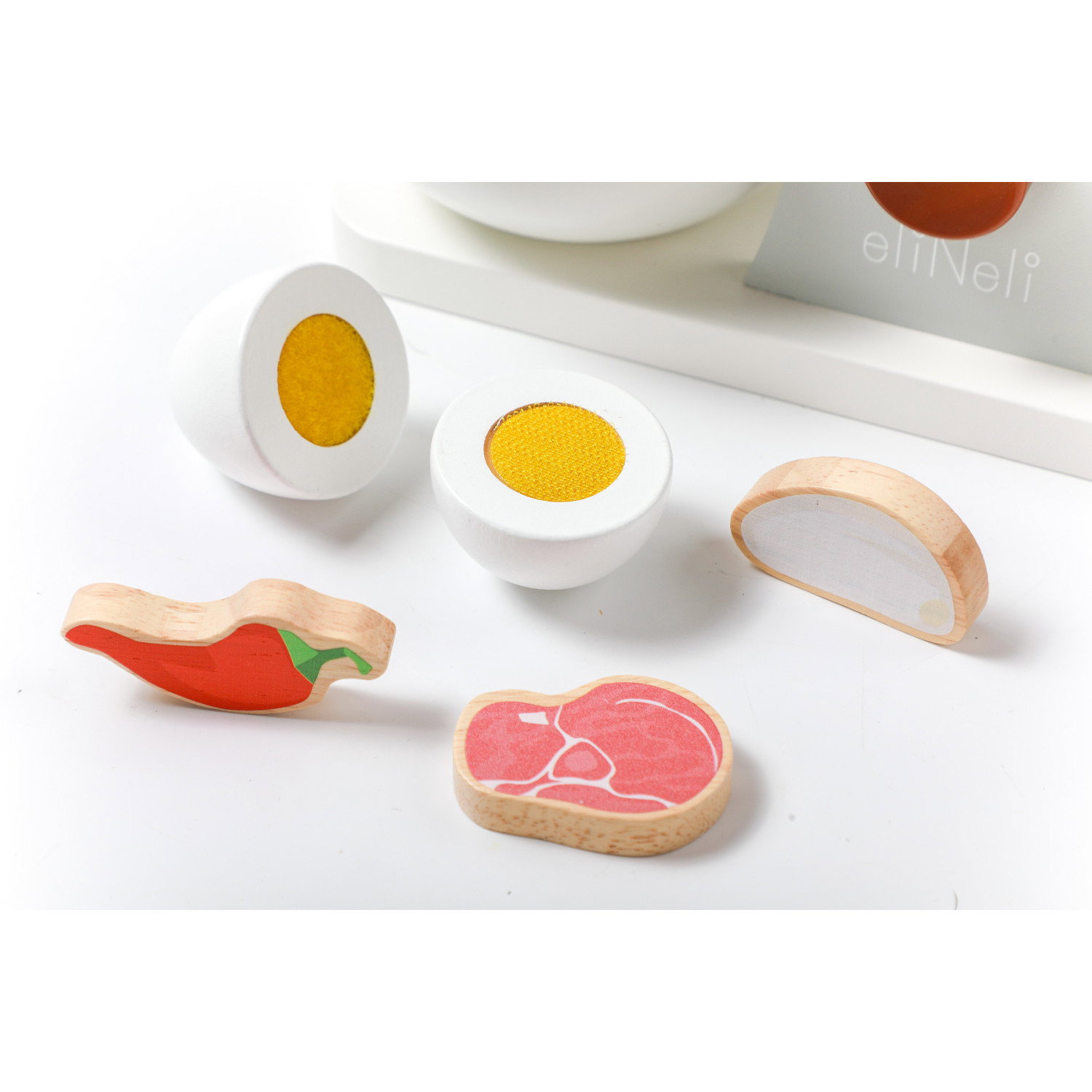 Дървен блендер с приставки и аксесоари