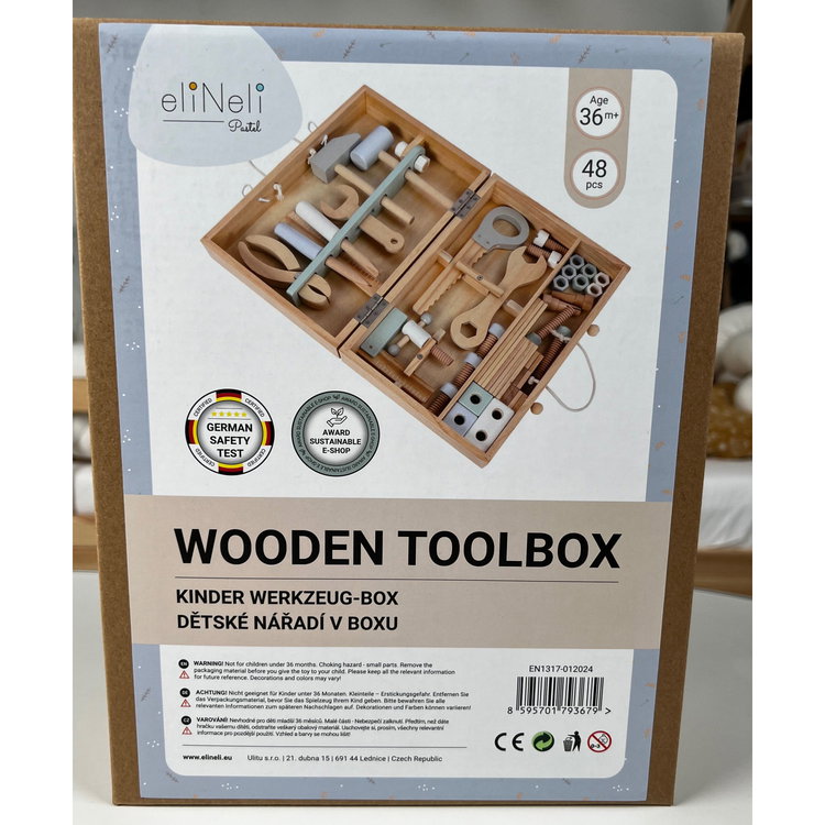 Дървени детски инструменти в кутия