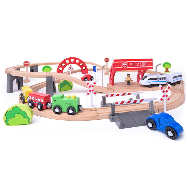 Комплект дървен влак и електрически локомотив, 60 части