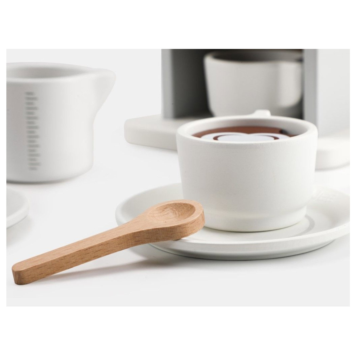 Дървена кафе машина с аксесоари