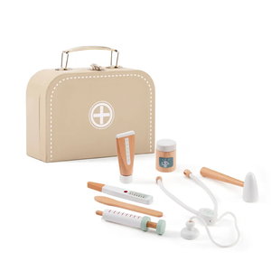 Докторски комплект за деца в куфарче