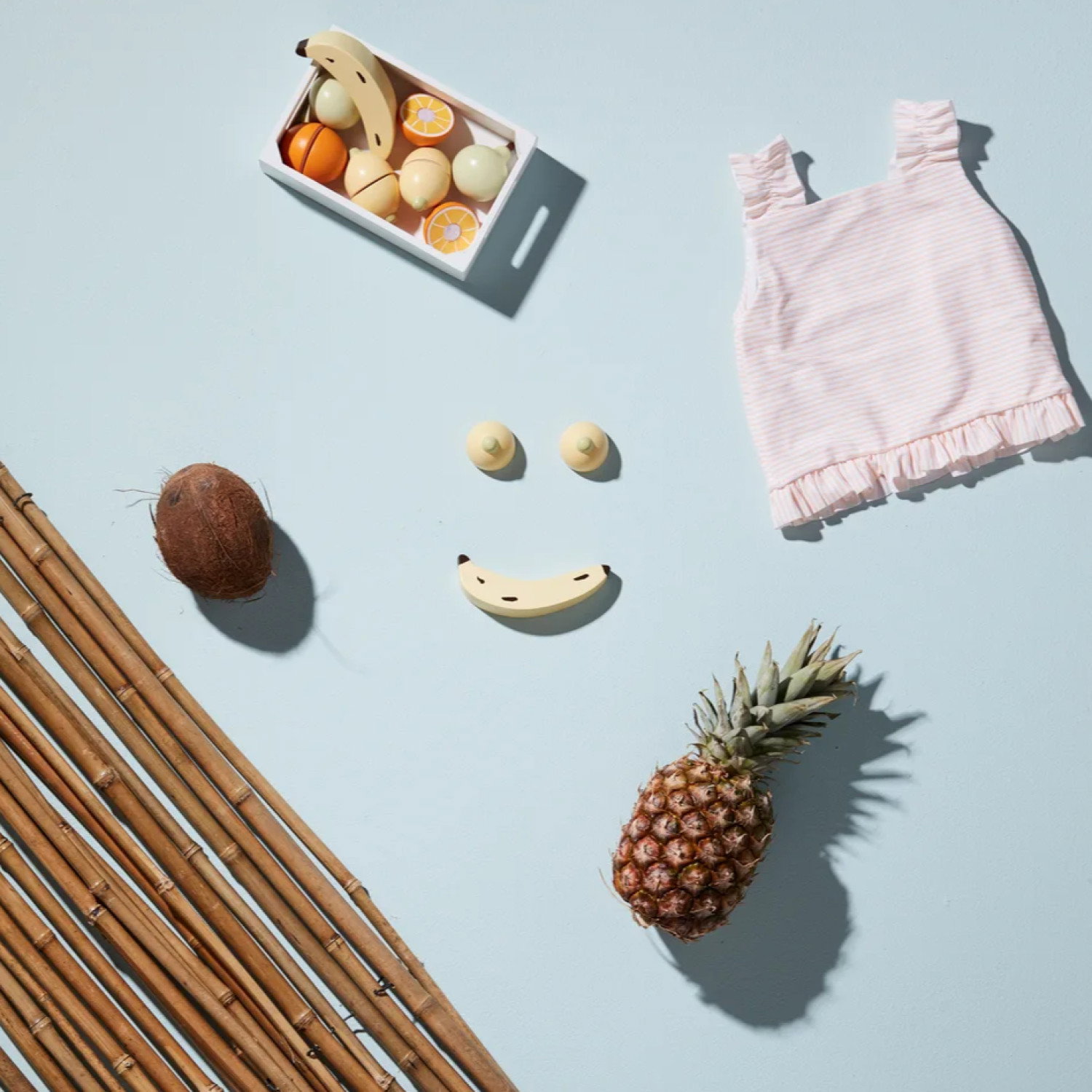 Дървени плодове за рязане в щайга