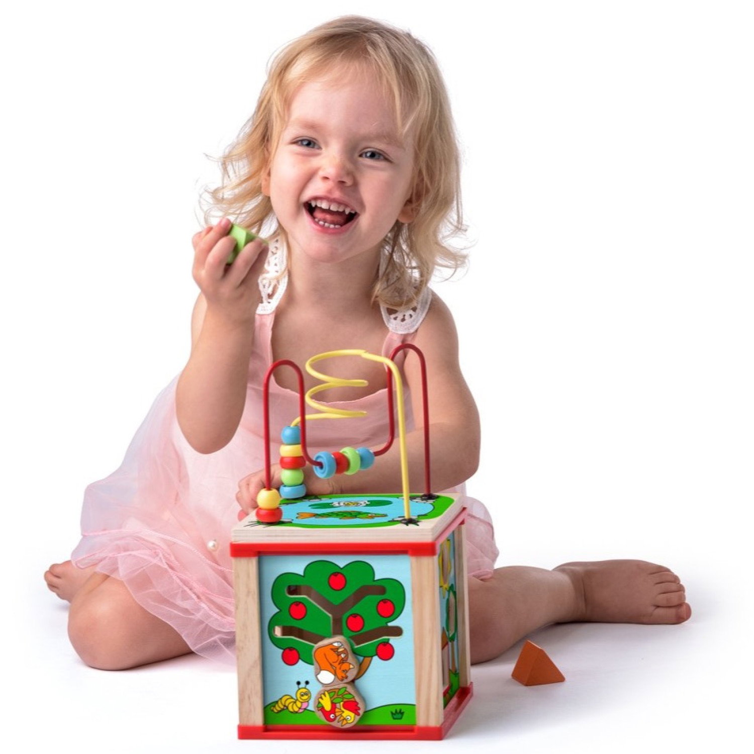 Дървен образователен куб