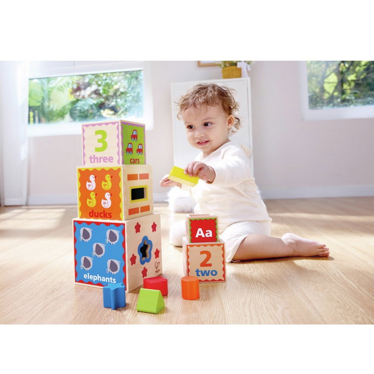 Дървена цветна пирамида - сортер, Hape