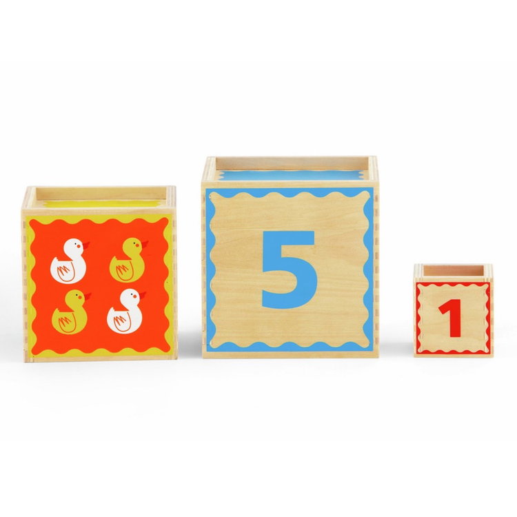 Дървена цветна пирамида - сортер, Hape