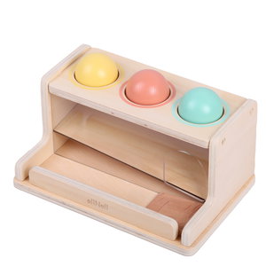 Дървена кутия с топчета