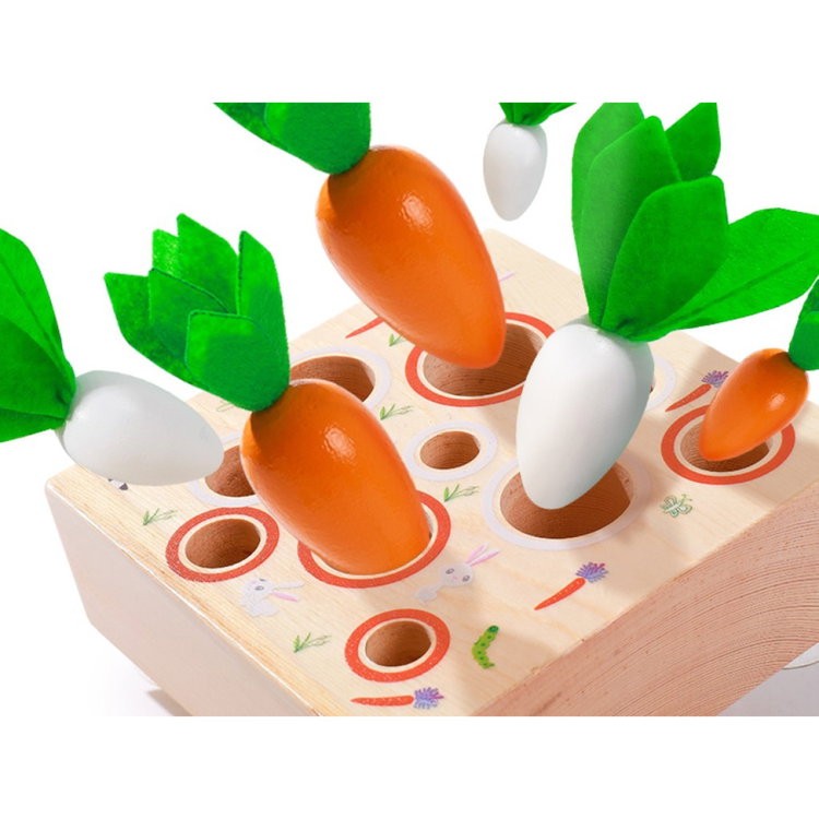 Дървена игра-сортер Морковчета