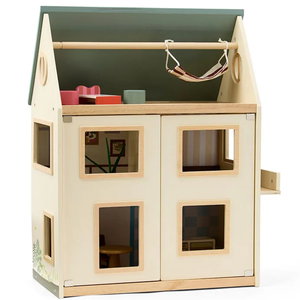 Дървена къща за кукли с мебели