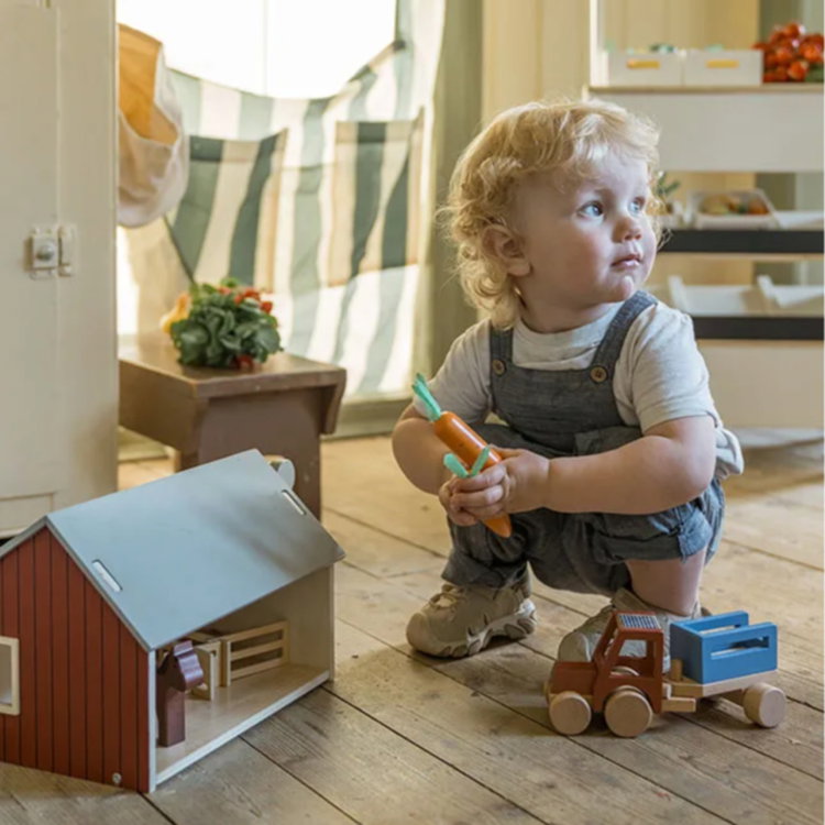 Дървена ферма