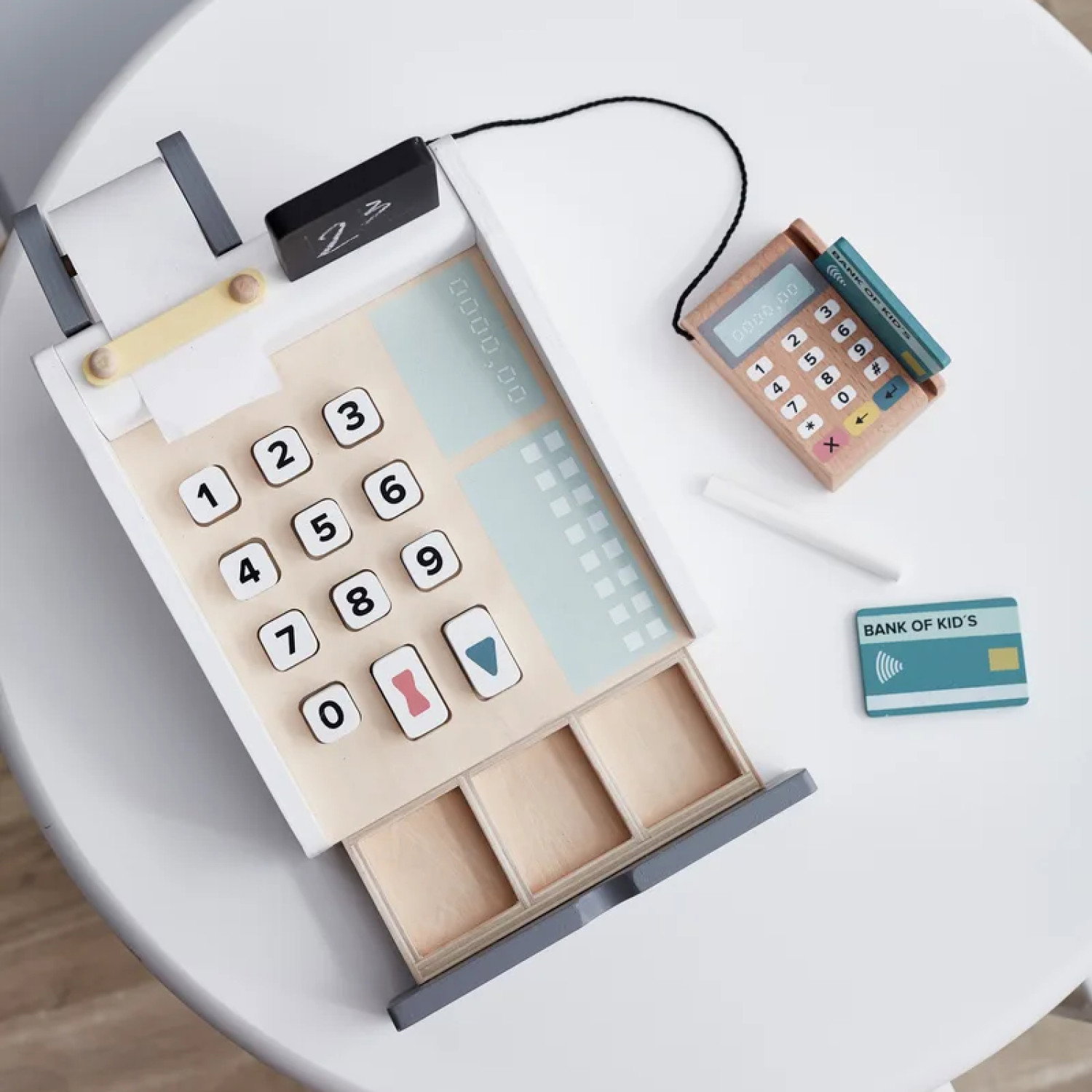 Дървен касов апарат