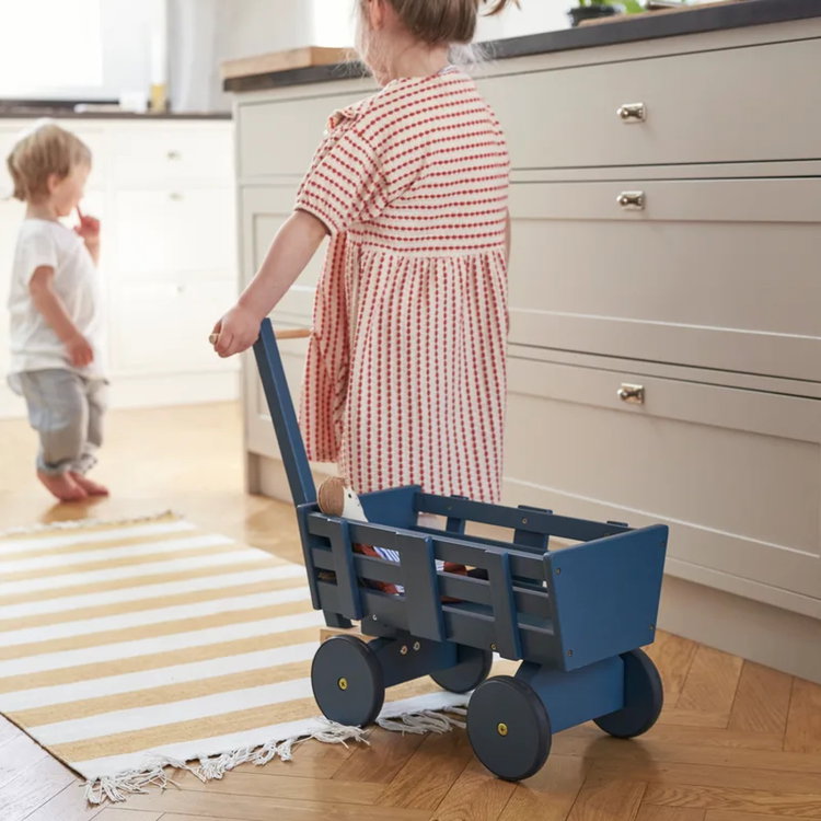 Дървена количка за кукли с дълга дръжка