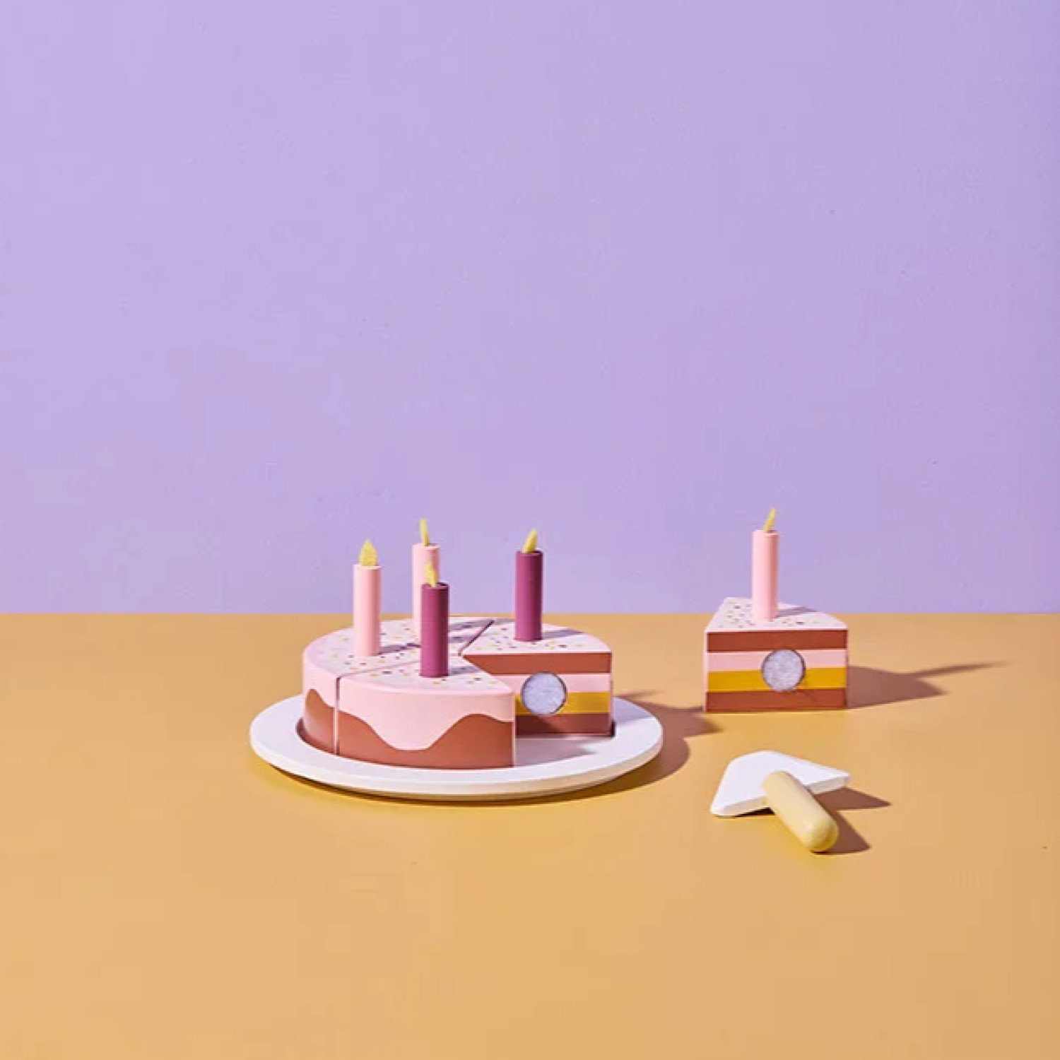 Дървена торта със свещички