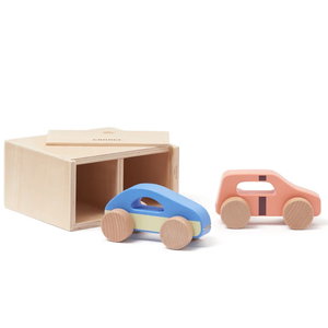 Дървен комплект от 2 колички с гараж