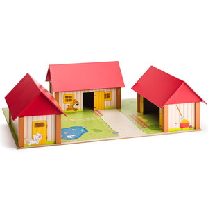 Дървен комплект Ферма с три сгради и подложка