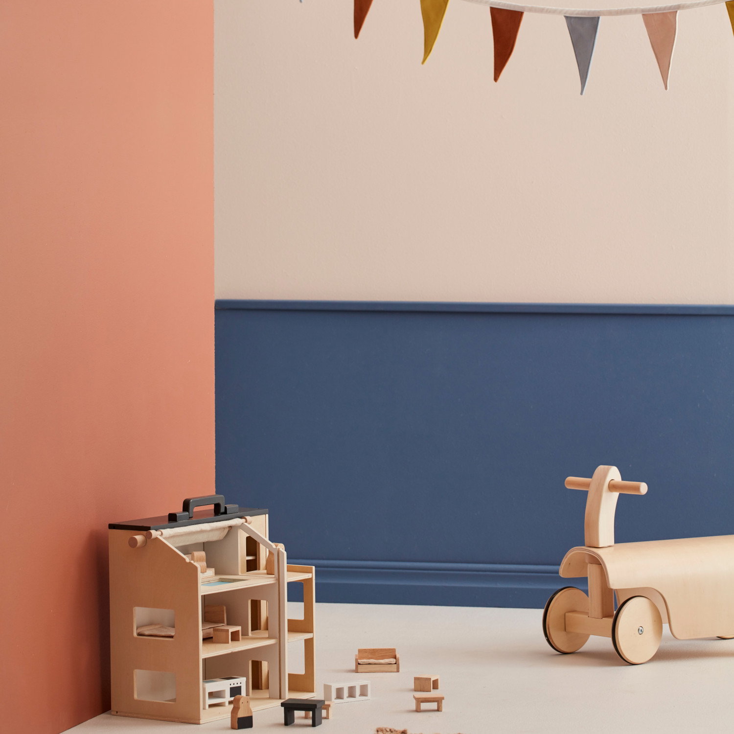 Дървена количка за малки състезатели