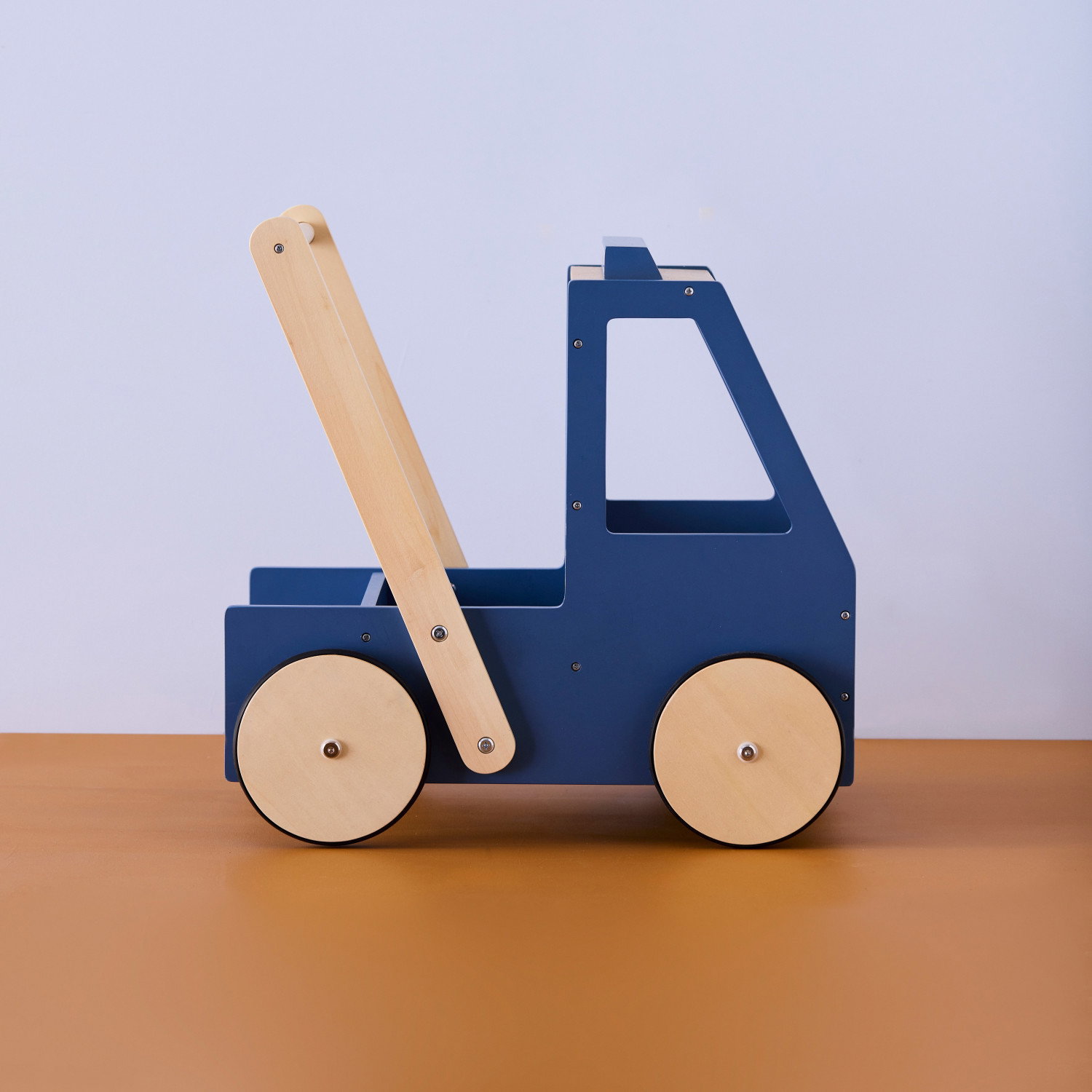 Дървена проходилка Камионче