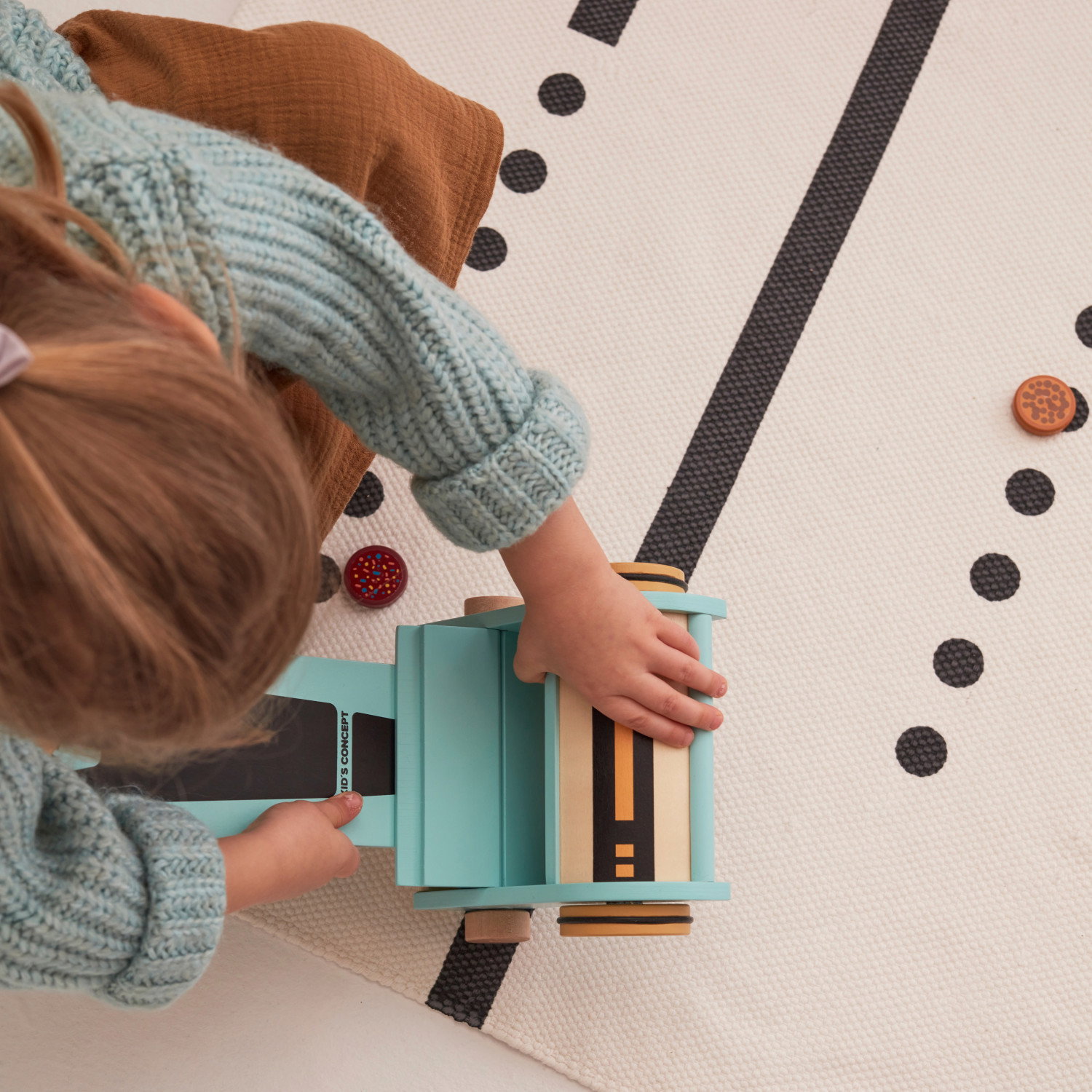 Дървена играчка Прахосмукачка