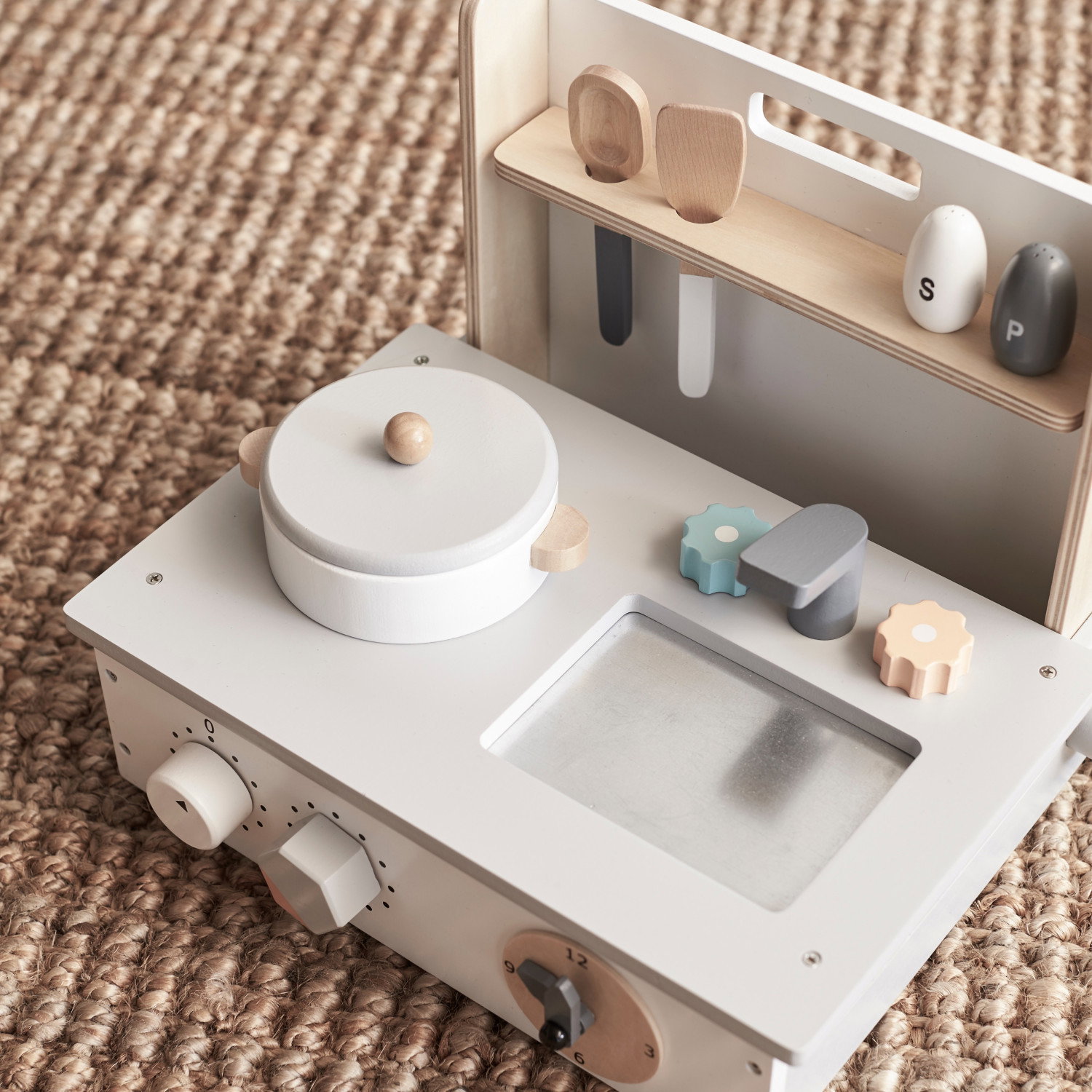 Детска преносима кухня