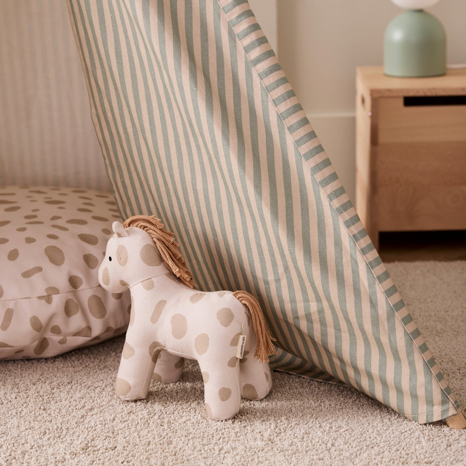 Плюшена играчка Кончето Доти