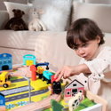 Железопътен комплект с маса, Hape