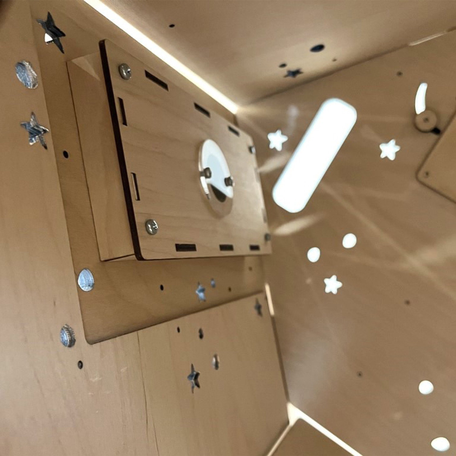 Образователна Къщичка с LED осветление Космос